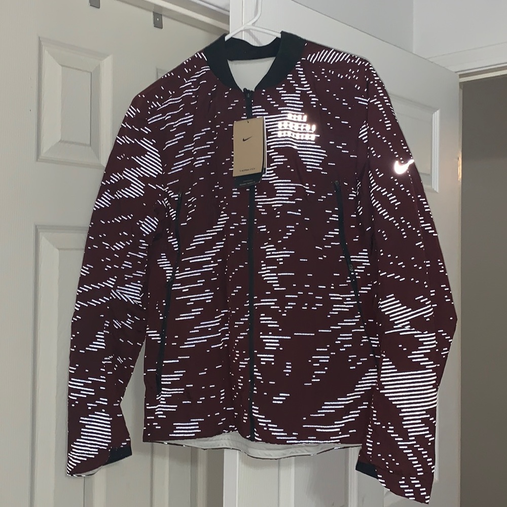 Nike wind breaker reflective and reversible